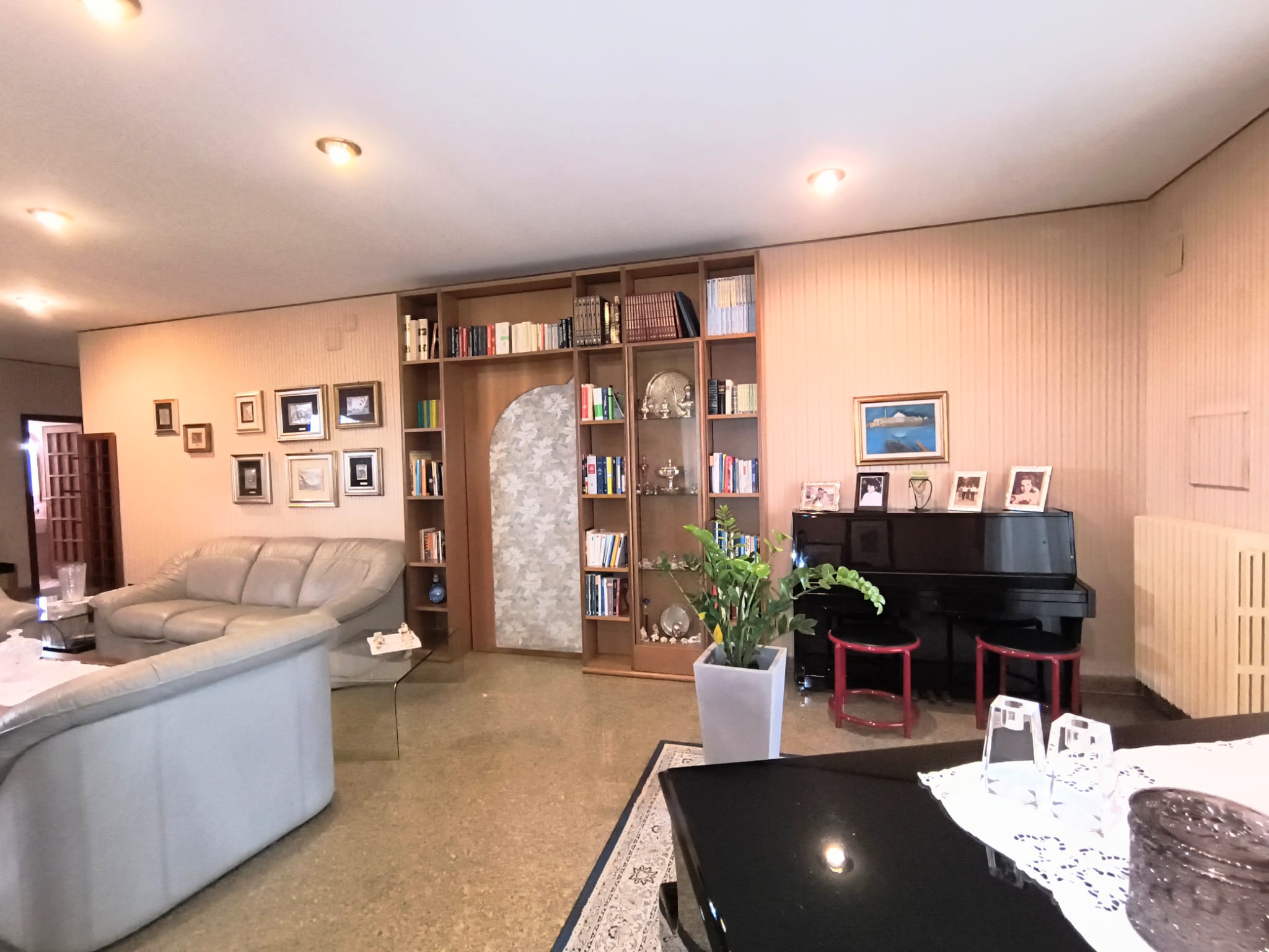 Ampia villa indipendente